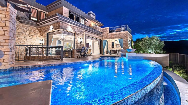 Summerlin Grace Zhang The Zhu Realty Group